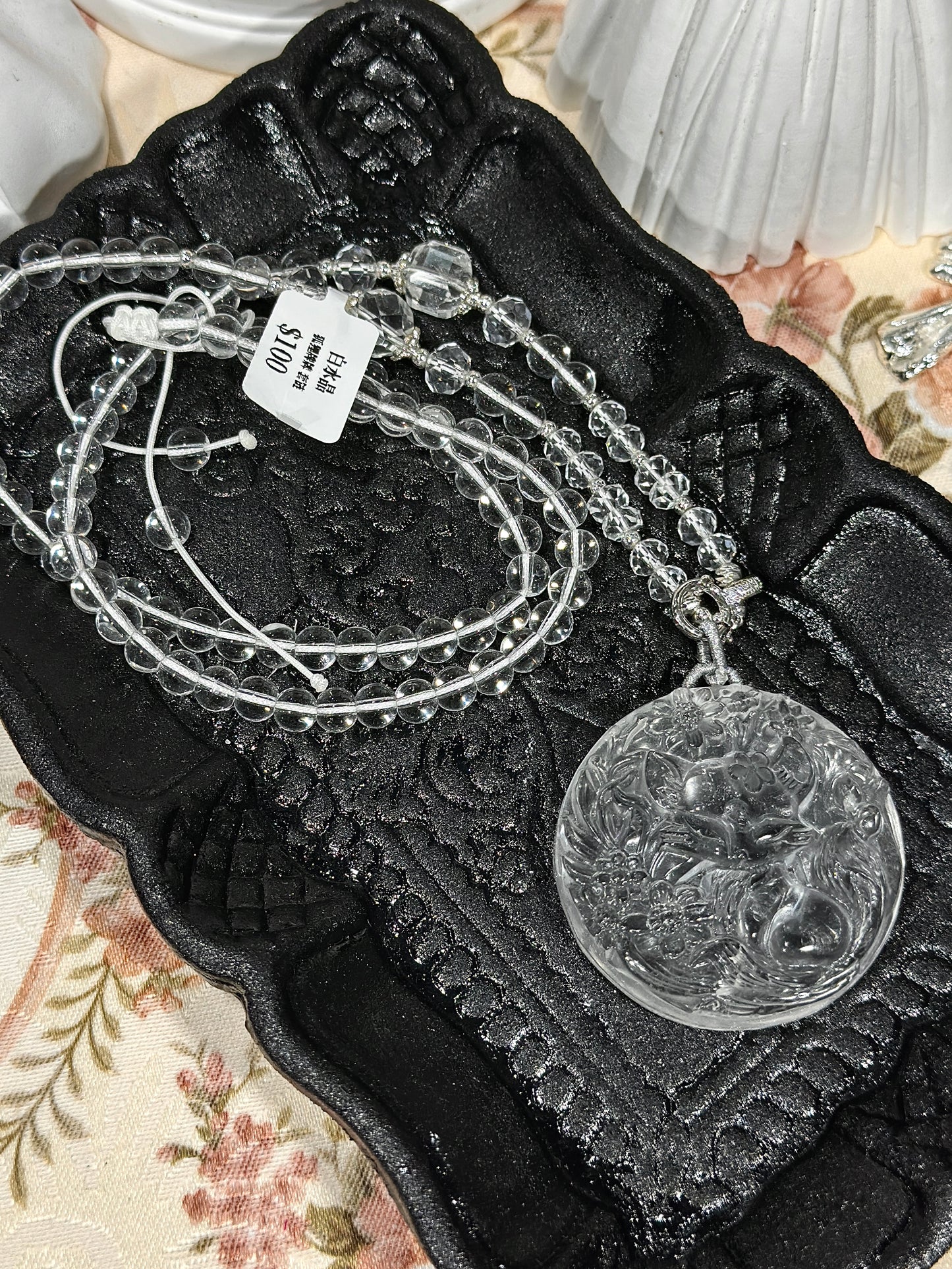 白水晶雕刻狐狸牌套链
