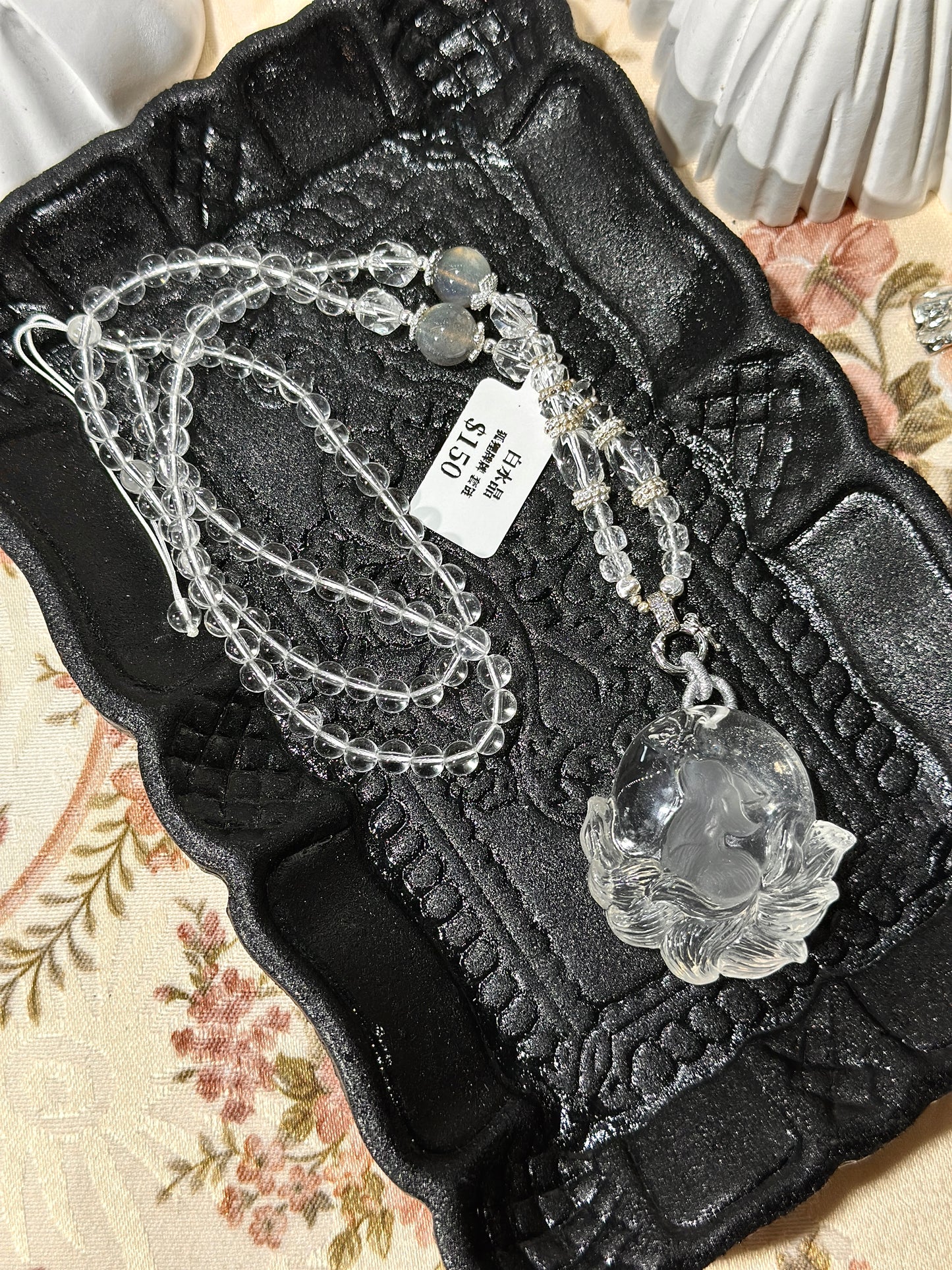 白水晶雕刻狐狸牌套链