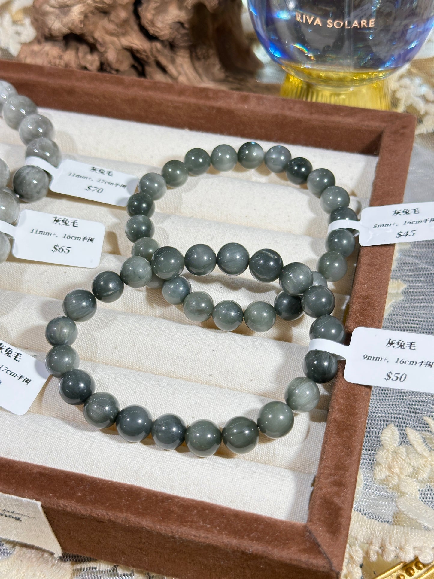 Gray rabbit hair crystal
