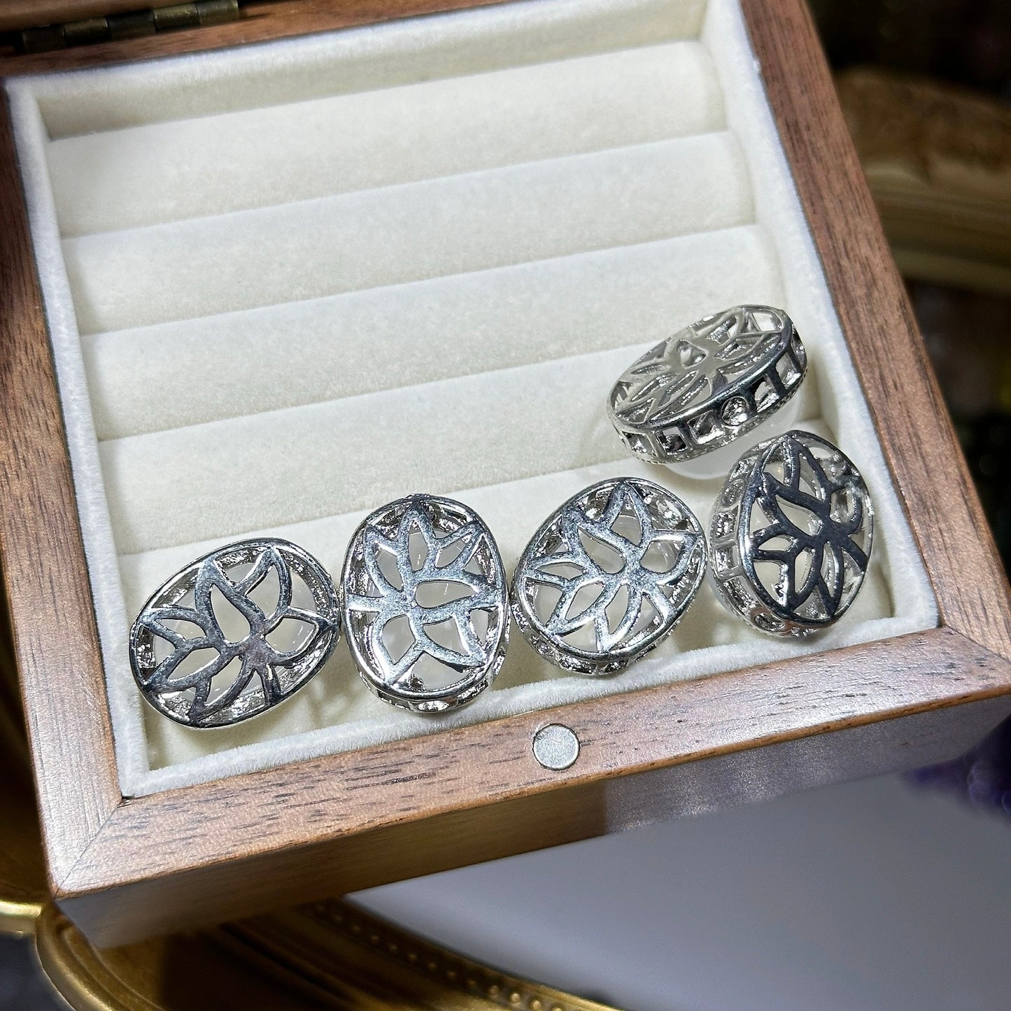 奶白晶 椭圆蛋面 魔盒