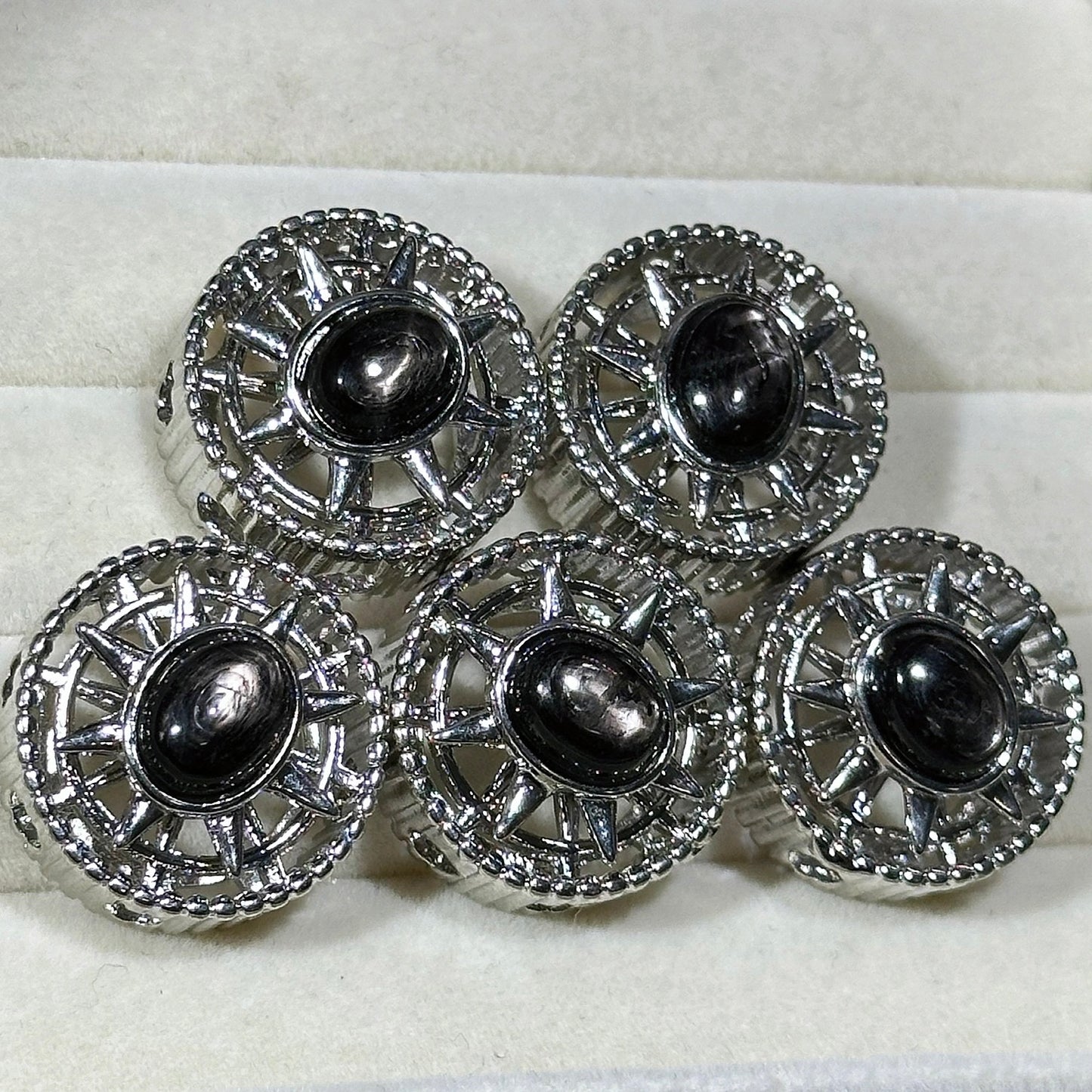 金运石 可转动圆款 魔盒