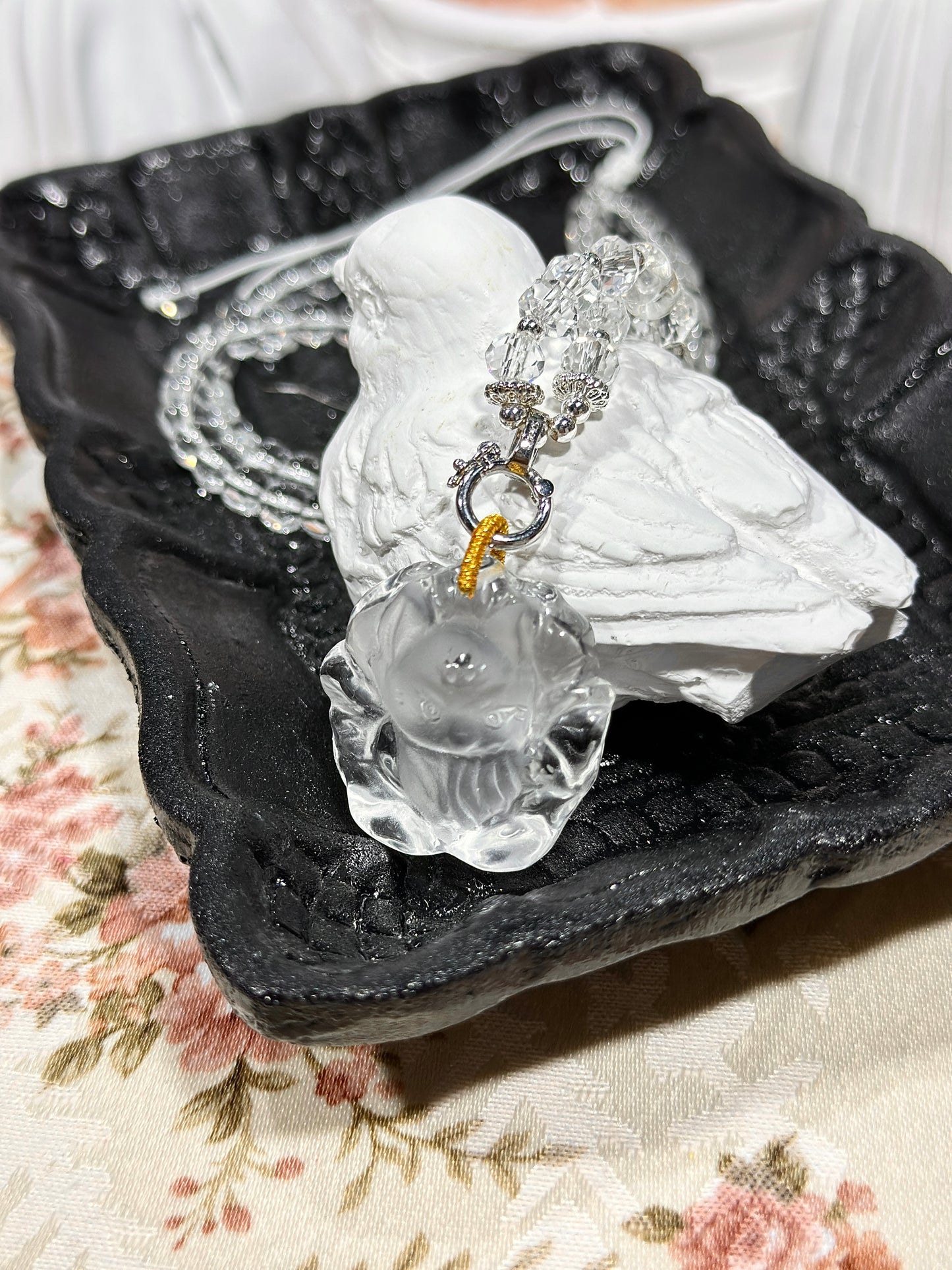 白水晶雕刻狐狸牌套链