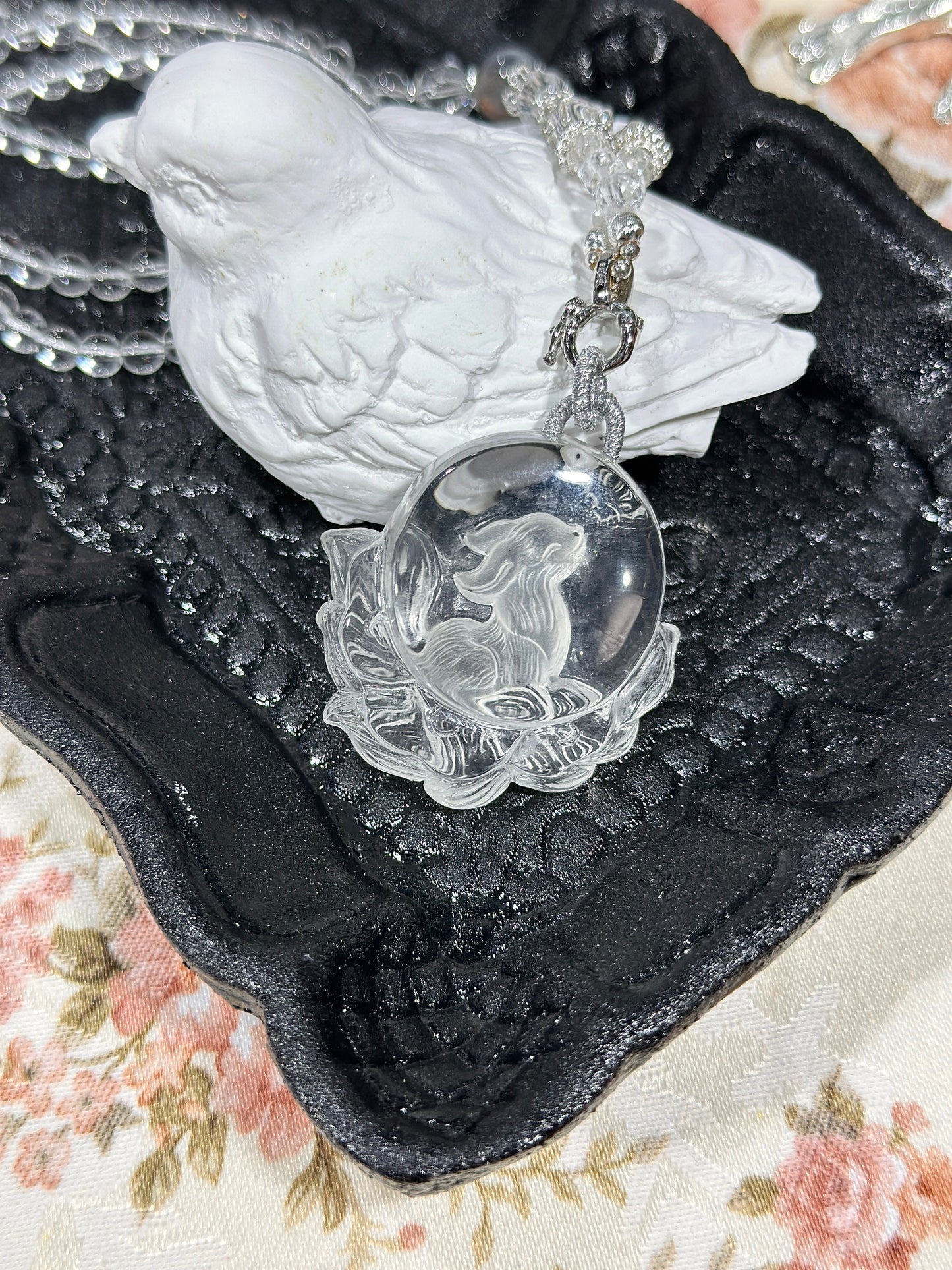 白水晶雕刻狐狸牌套链
