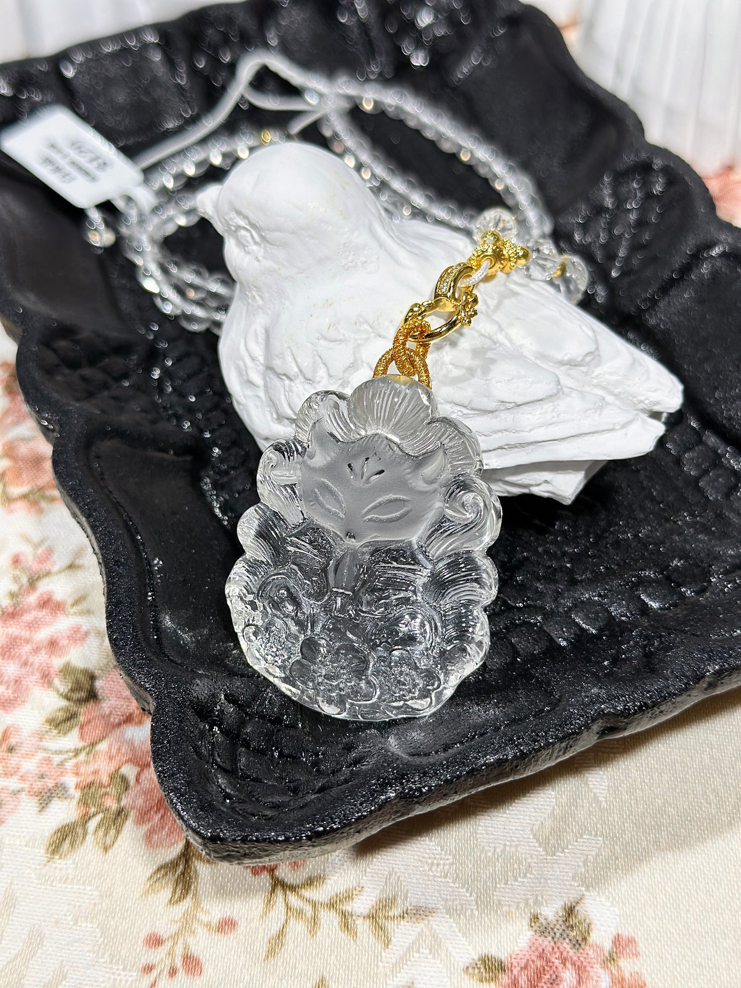 白水晶雕刻狐狸牌套链