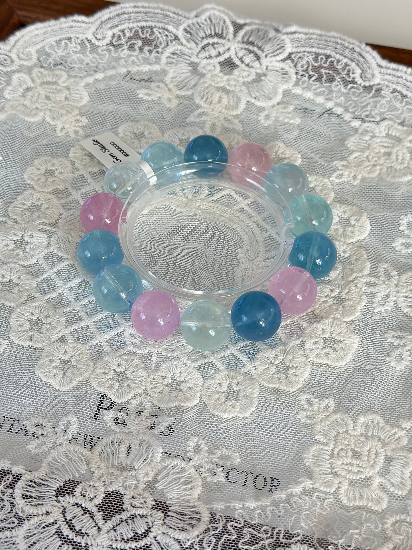 粉蓝色摩根石
