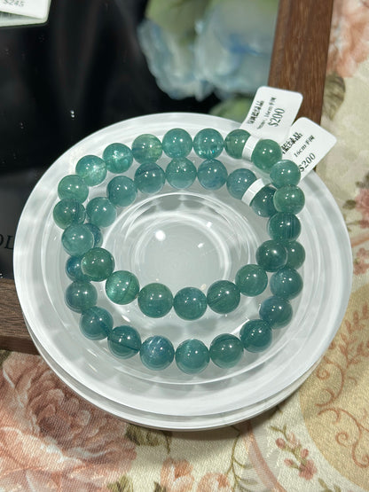 绿调蓝绿晶