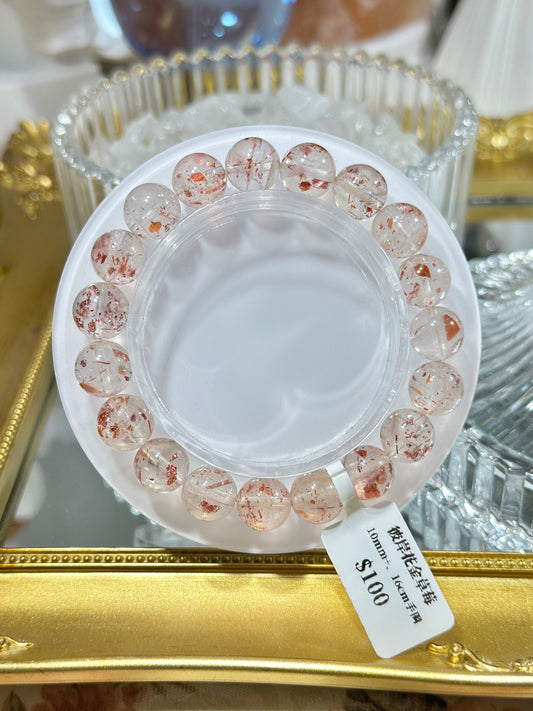 彼岸花金草莓