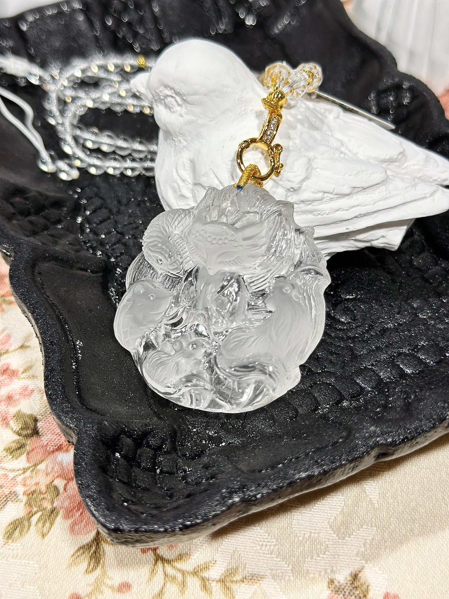 白水晶雕刻狐狸牌套链