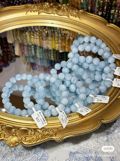 Blue sky, white clouds, aquamarine