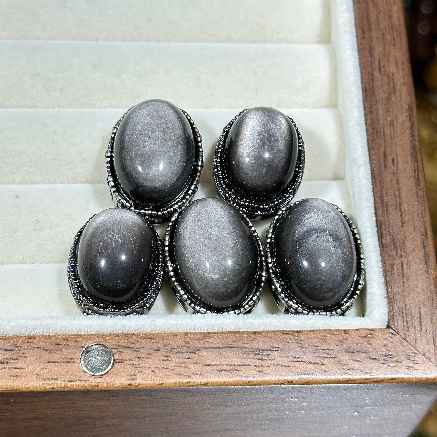 Silver Stone Oval Magic Box