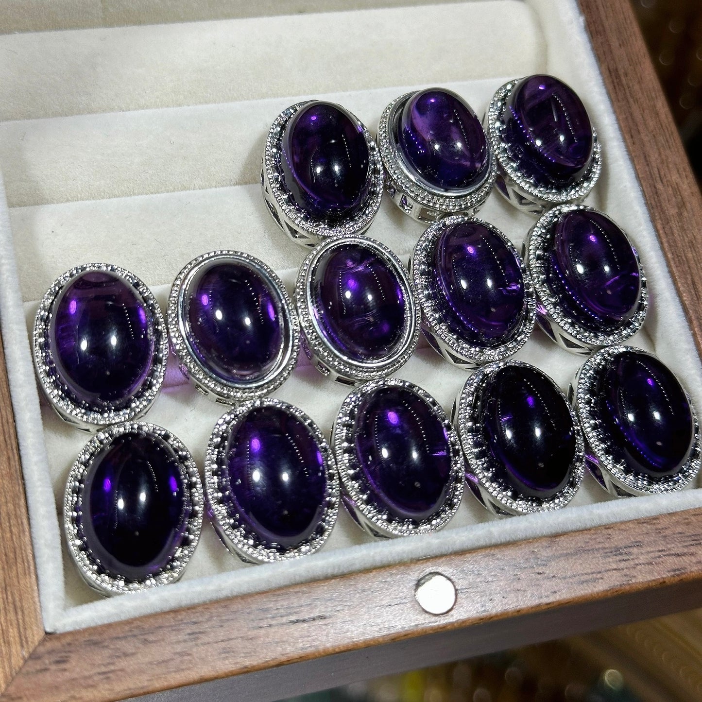 Amethyst Oval Magic Box