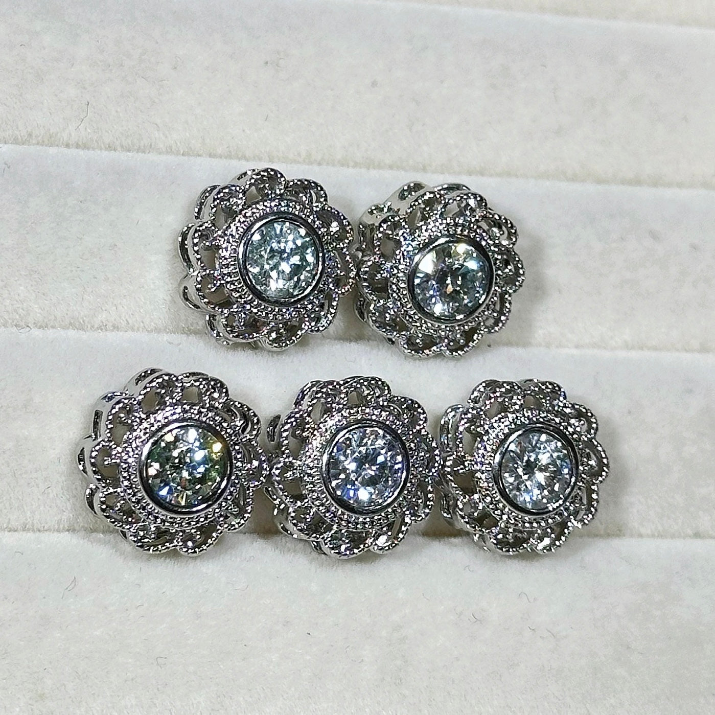 Moissanite round accessories