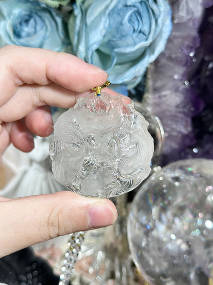 白水晶雕刻狐狸牌套链