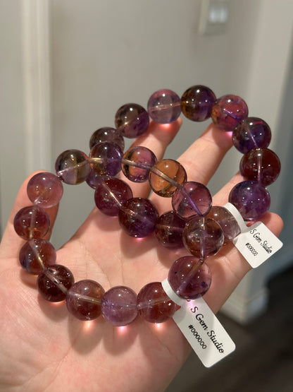 浓郁色紫黄晶