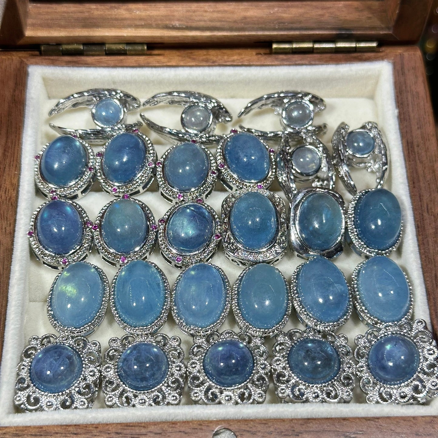 Aquamarine Oval Magic Box