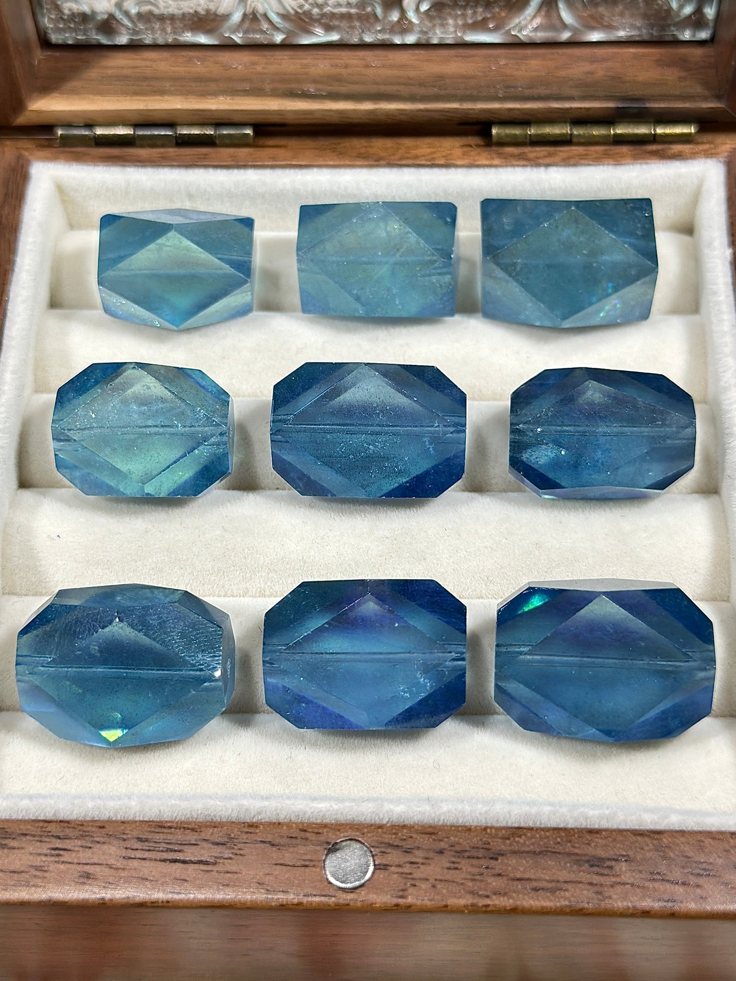 魔鬼蓝海蓝宝随形