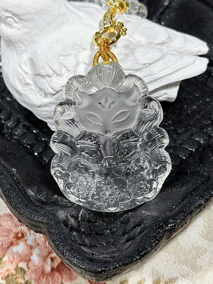 白水晶雕刻狐狸牌套链