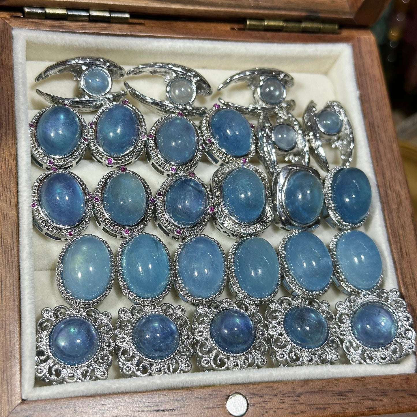 Aquamarine Oval Magic Box