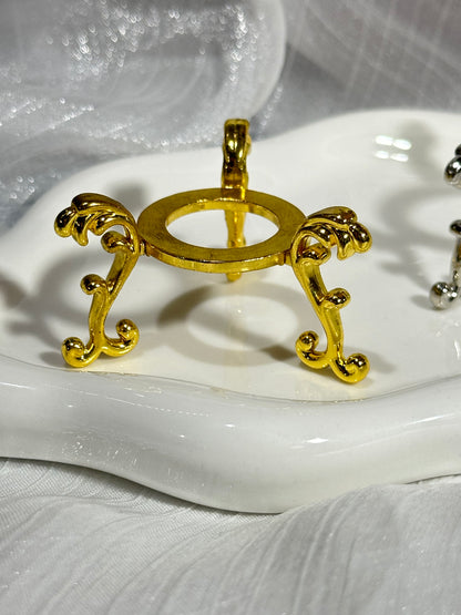 Crystal ball stand