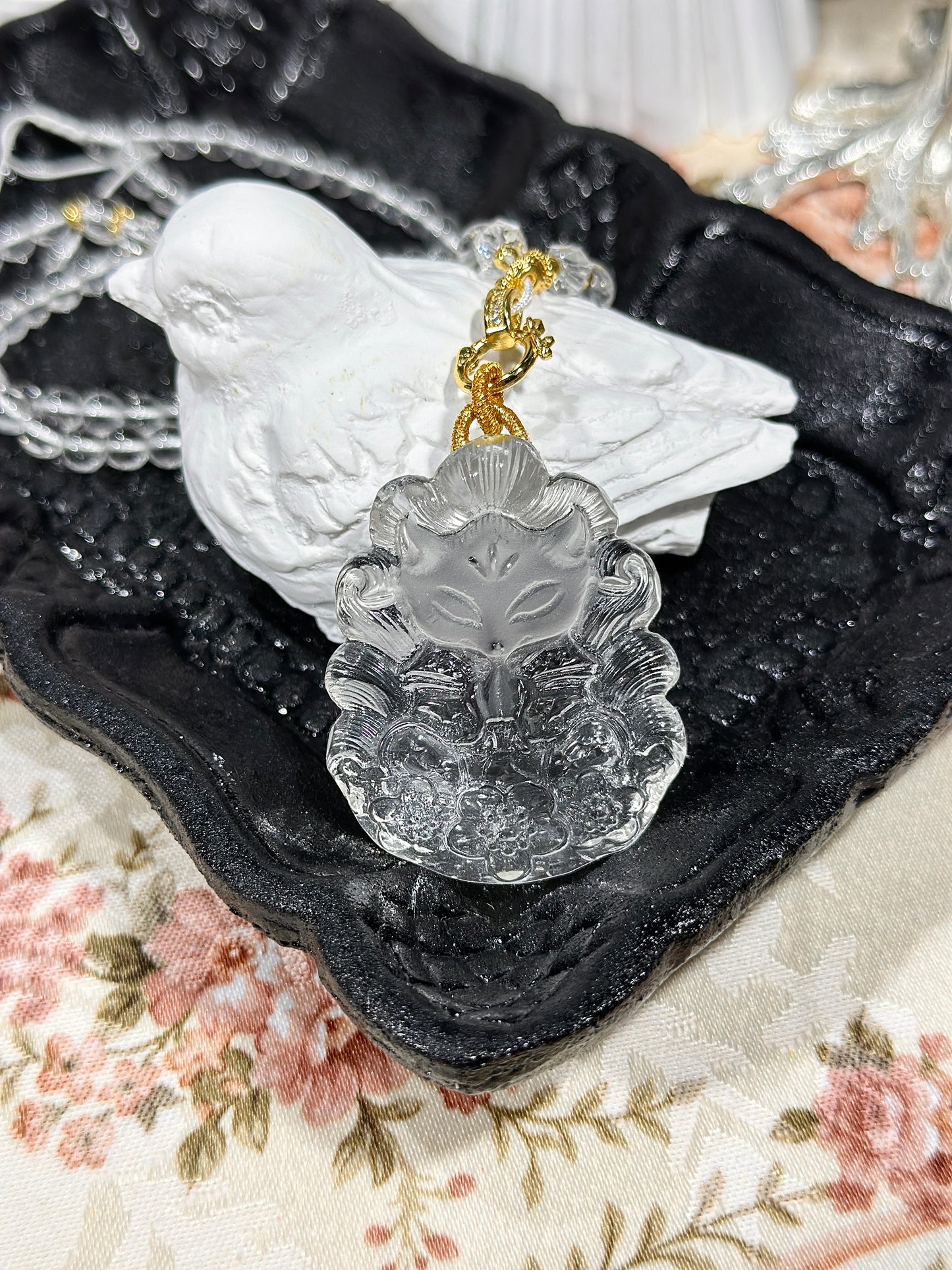 白水晶雕刻狐狸牌套链