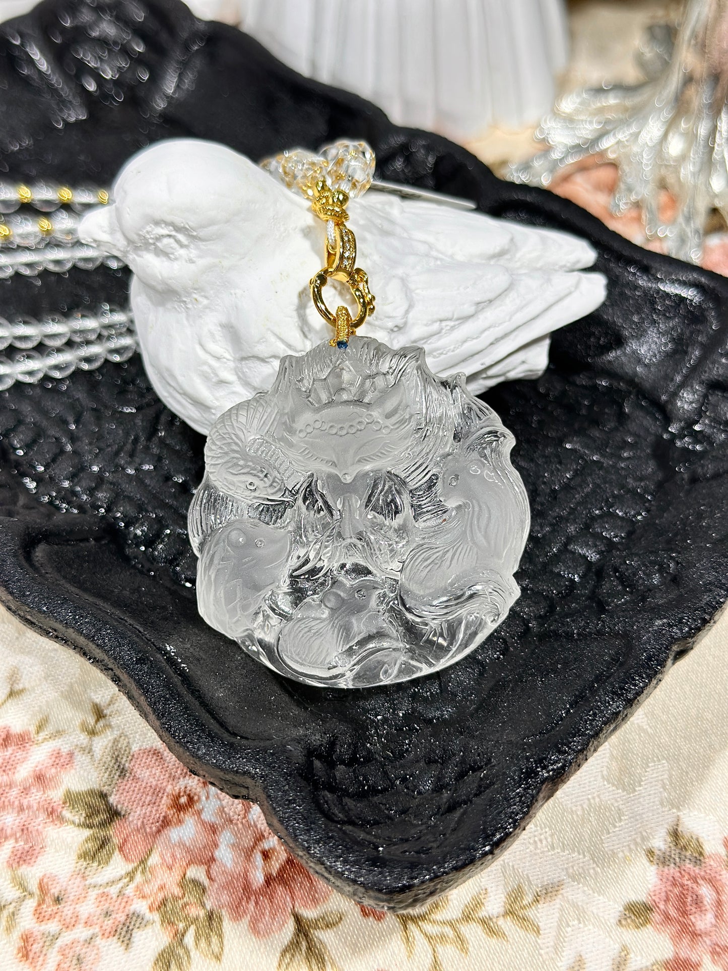 白水晶雕刻狐狸牌套链
