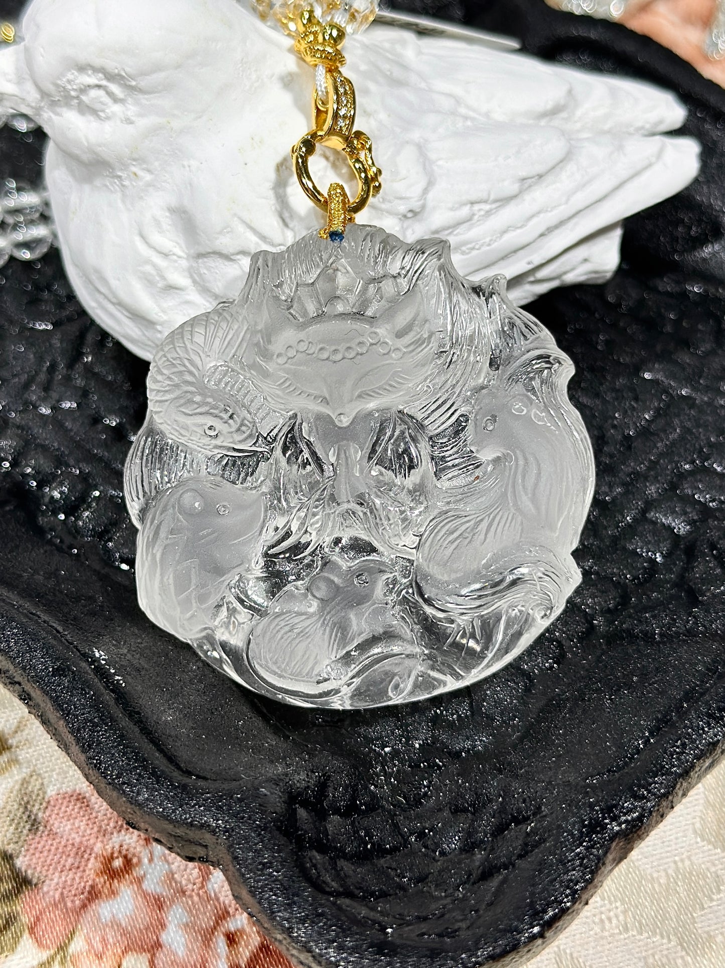白水晶雕刻狐狸牌套链