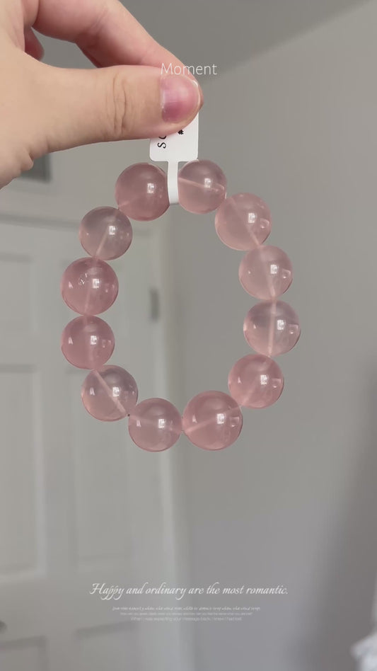 水透体马达加斯加粉水晶